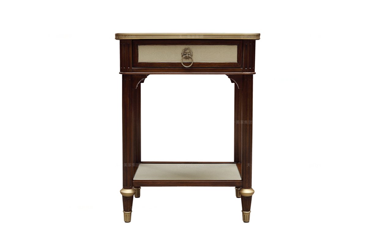 高端星欧注册欧式床头柜