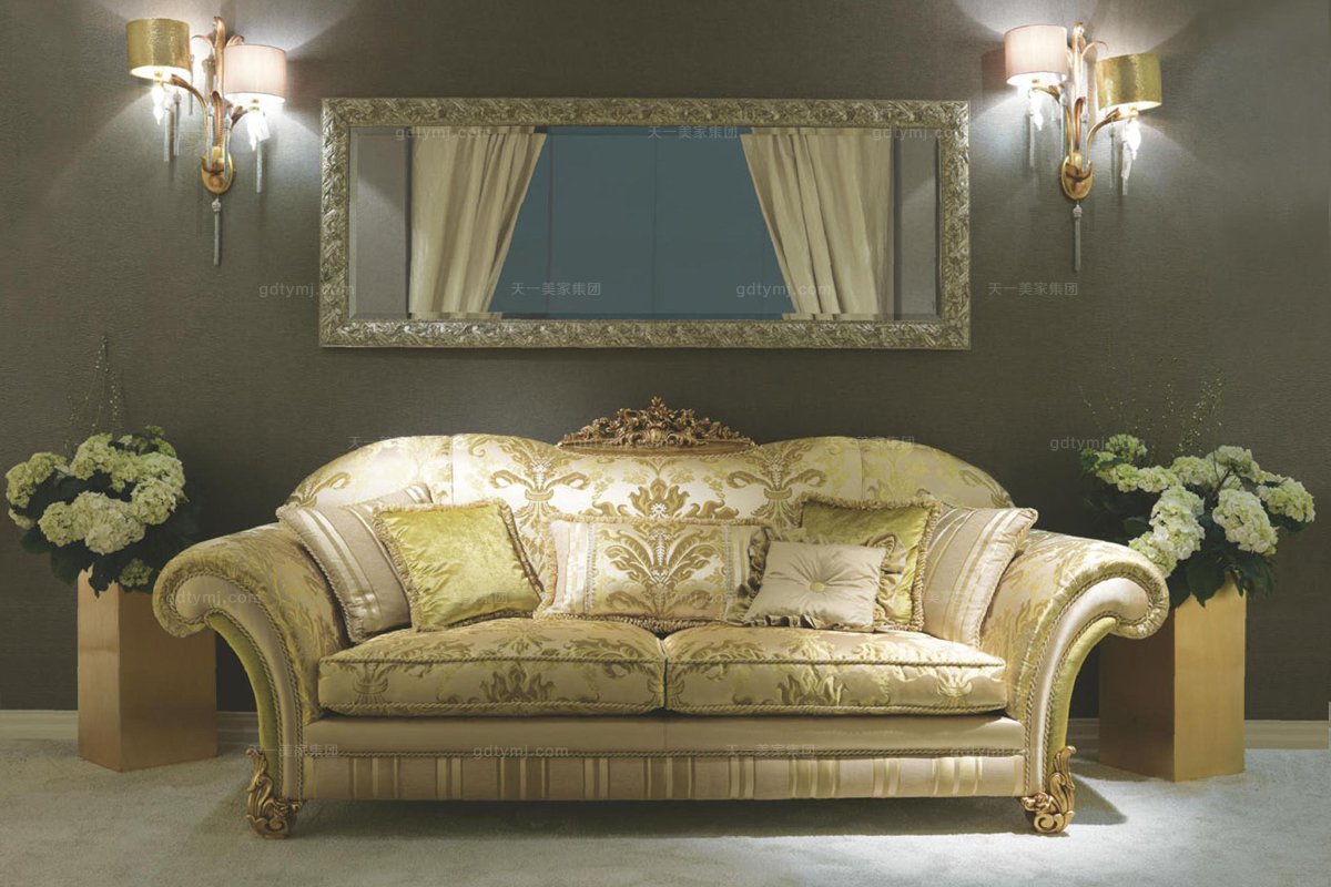 Pigoli 皮沟里花型布艺金色实木雕花客厅沙发系列