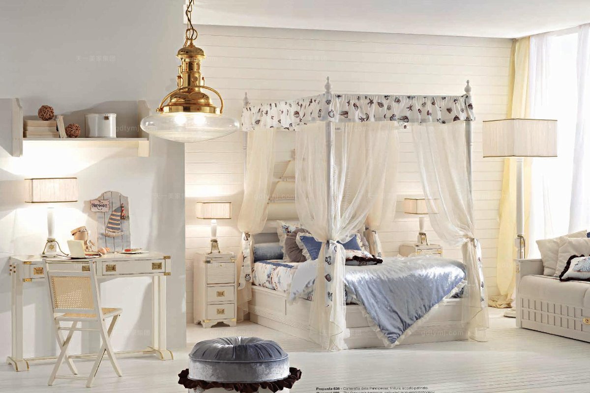 Caroti 卡若缇实木框架白色帆型床卧室系列