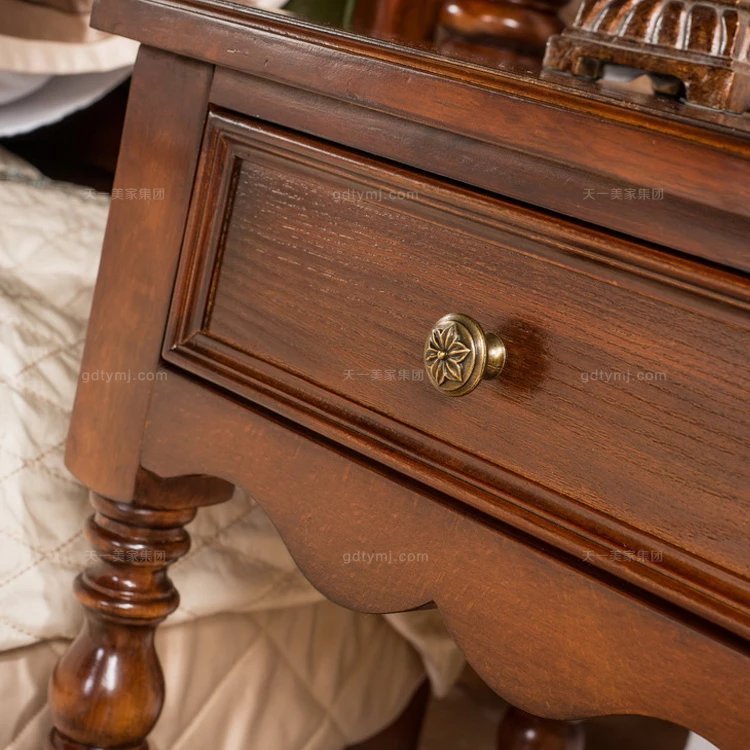 奢华豪宅蓝冠注册优质好实木美式床头柜全实木美式床头柜