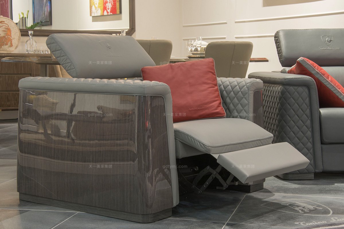 名贵奢华豪华星欧注册品牌客厅轻奢现代灰色舒适功能真皮沙发组合车格子单品3