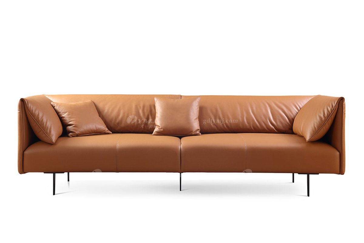 现代轻奢时尚高端别墅意昂意式极简风格客厅橙色真皮三位沙发