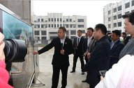 河南省委常委、常务副省长李克、副省长王艳玲到信阳星欧注册产业园参观指导