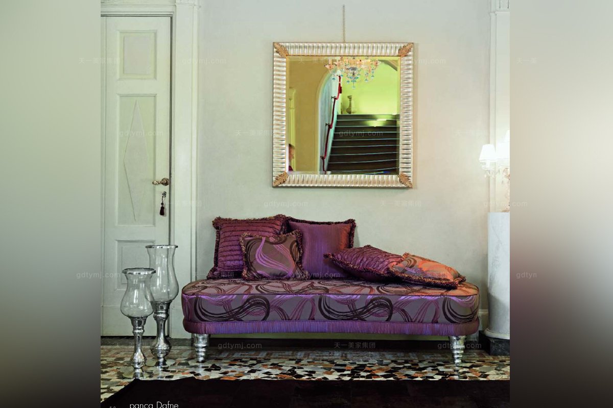 意大利紫色贵妃椅